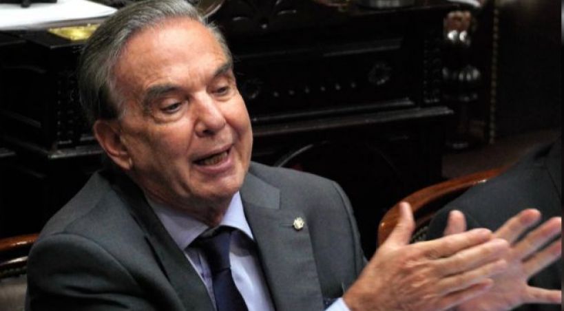 Pichetto propone un frente de centro, capitalista y productivo junto a Cristina Kirchner