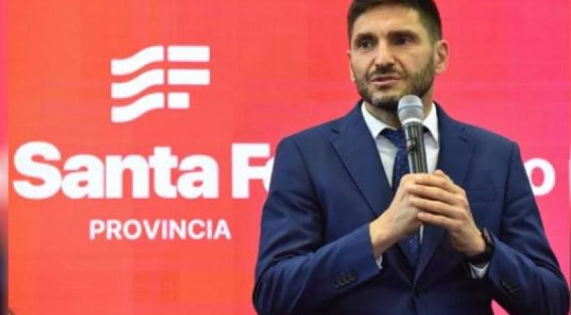 Pullaro dice que si Adorni fuese funcionario en Santa Fe &ldquo;no estaría hace rato en el cargo&rdquo;