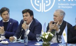 Fernando Espinoza criticó a Milei por la situación económica y el endeudamiento de las familias argentinas